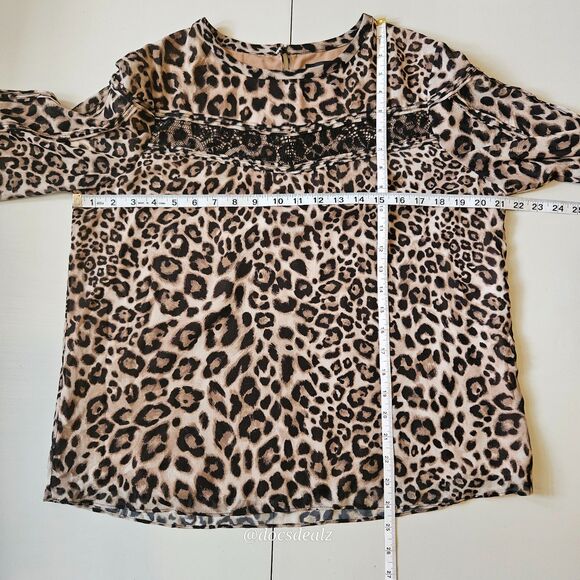 White House Black Market Leopard Print Long-Sleeve Blouse Women's Medium - Picture 5 of 5
